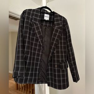 Boxy Blazer in Black Plaid